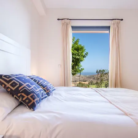 Hébergement de vacances Homeforguest Salobre Villa, 5pax, Pool And Great Views *